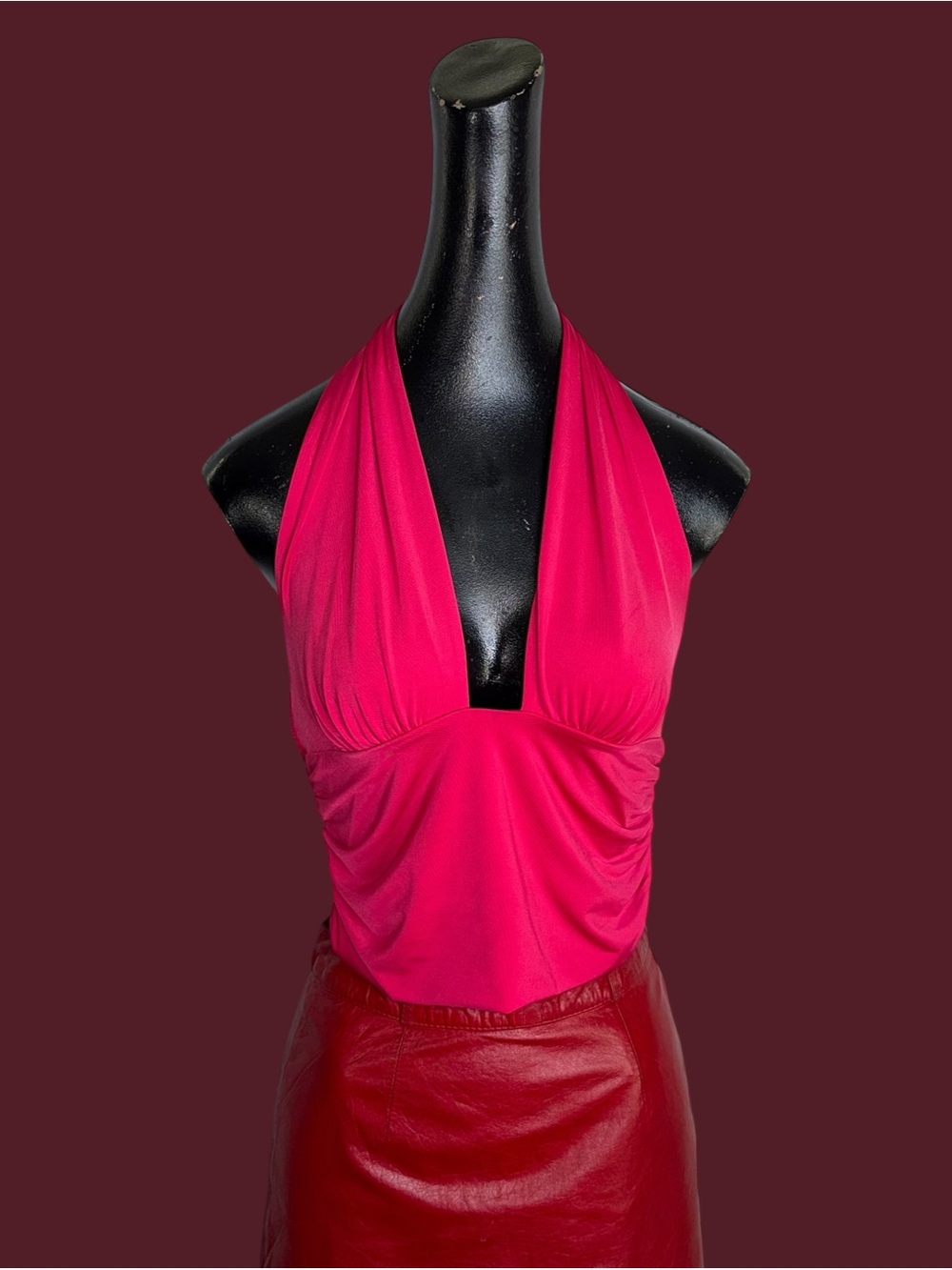 NWT Express hot pink Body Contour cropped halter top - Picture 3 of 16